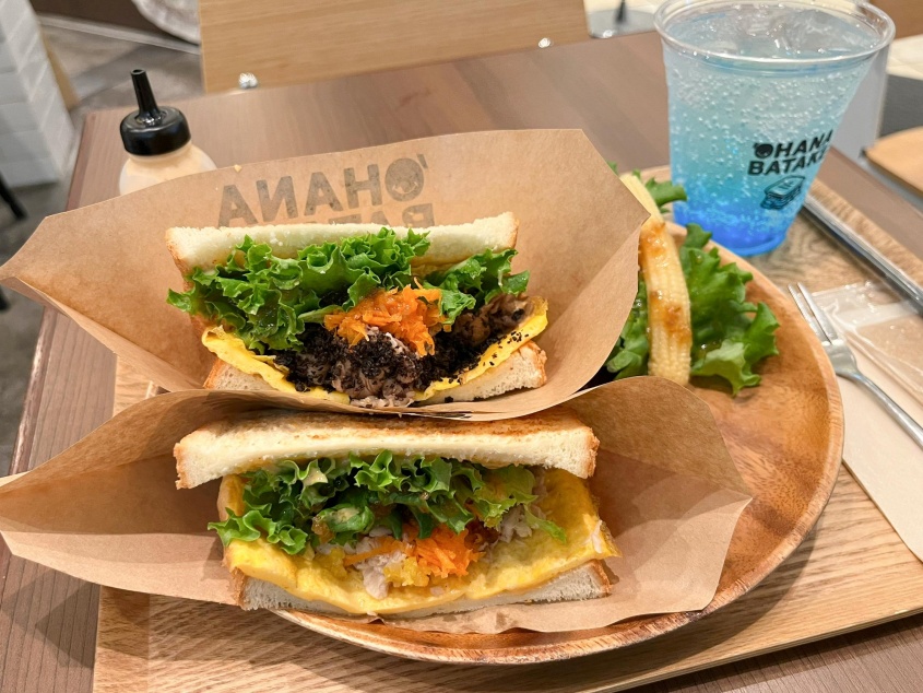 朝から満席になる人気カフェ「‘OHANABATAKE」の絶品ホットサンド