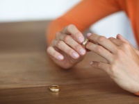 ​アヴリル・ラヴィーンがinstagramで離婚発表「親友です」