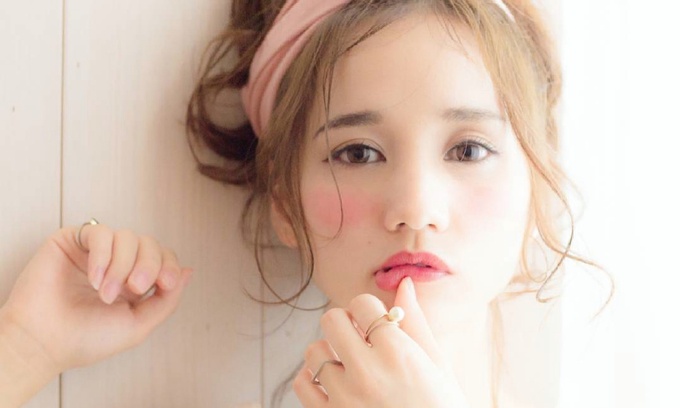 後れ毛バランスで小顔を手に入れよ！！超CUTE【ヴェール】アレンジで”丸顔”の悩み払拭させちゃお♡