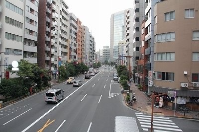 駅から約500mを直進