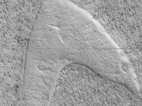 NASAの研究者、火星にスタートレックのロゴを発見！