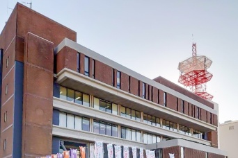 路上で女性に『無理やり・わいせつ行為』　市職員(51)逮捕＆停職処分　職員は「(被害女性と)マッチングアプリで知り合った」