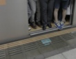 2歳息子と乗ってた電車に押し寄せてくる超大量の人の波。私と息子が絶叫していると、若いカップルの乗客が...（東京都・60代女性）