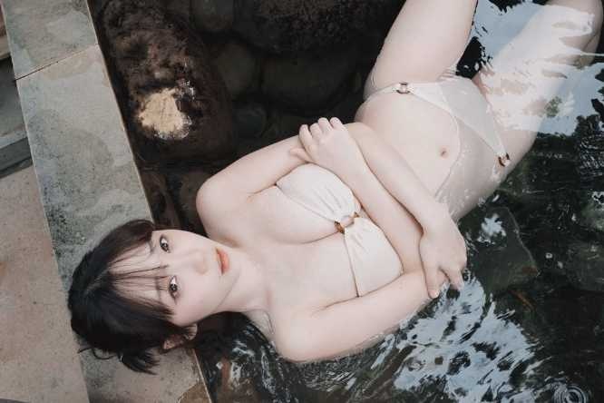 X：伊織もえ(@iorimoe_five)より