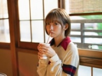 now(ExWHYZ)フォトブック「やみつきガール」　Amazon購入特典生写真⒞東京ニュース通信社