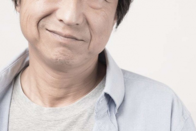 おじさんがニヤニヤ顔で...（画像はイメージ）