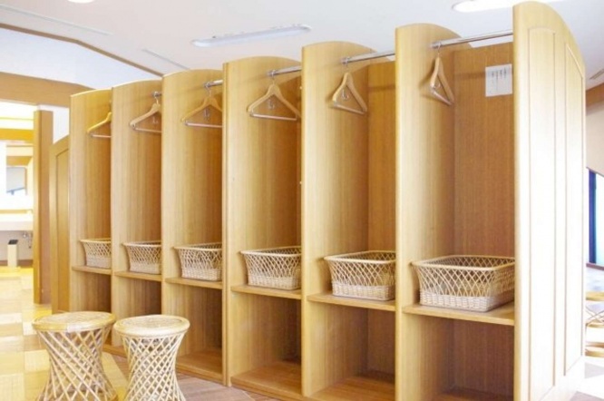 子供たちとのバスツアーで（画像はphotoAC）