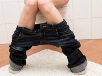 彼女が自分の家で「大」をするのはアリ？　約9割の男性の本音とは……