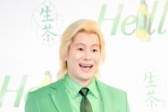 メイプル超合金・カズレーザー