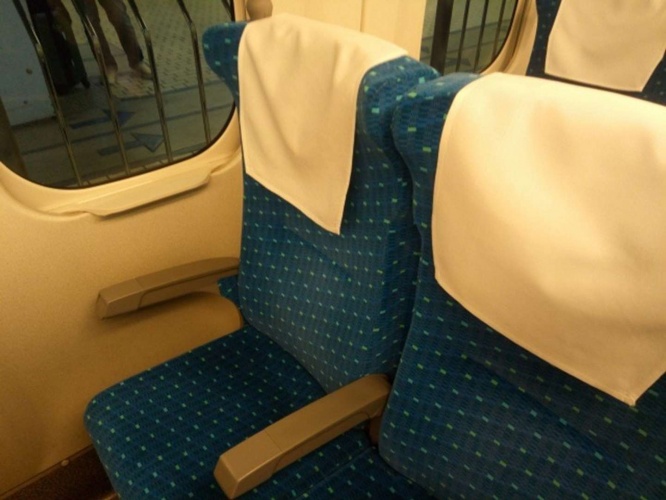 新幹線内で味わった不愉快な思い出（画像はイメージ）