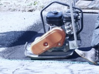 「2キロも離れた幼稚園に、1人で通っていた私。ある日寄り道していたら、道路工事のオジサンに...」（長野県・40代男性）