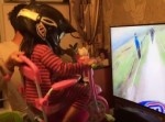 パパ「体感型アトラクションやるぞー」渾身で泣ける