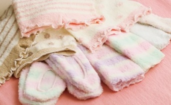 イマドキ女子が注目している「腹巻き」一挙公開！　カワイイもの、超あったかいもの、ウエストダウンするものまで……！