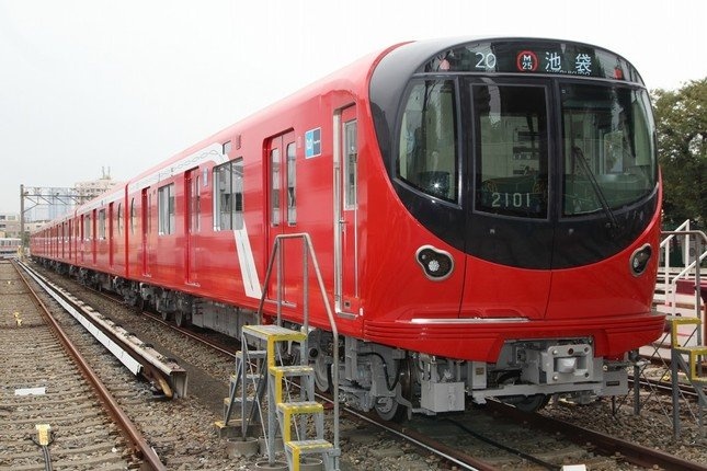 新型車両2000系
