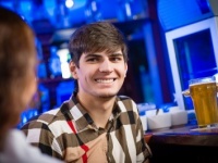 一撃ズッキュン!!　男性が合コンで女子にされたら「オレのことが好きなのかも」と思うこと5つ！