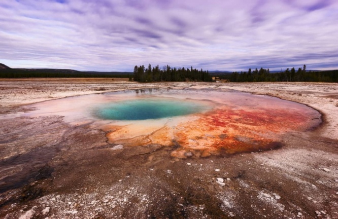 3億400万年前の氷河期に、アルカリ性の湖に潜む古代微生物が温暖化を引き起こした可能性