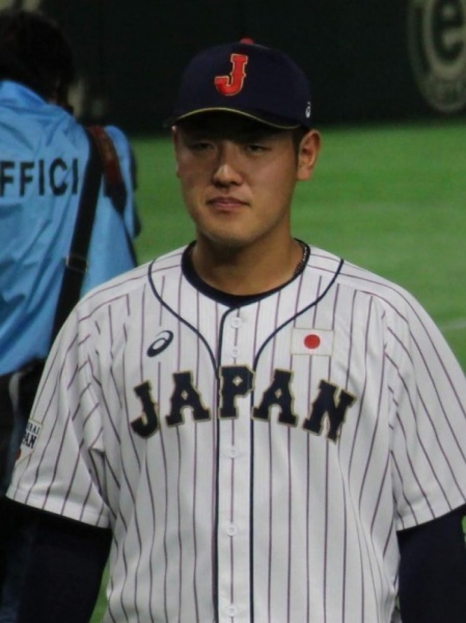 岡本和真