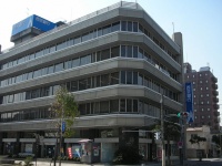 西京銀行本店（「Wikipedia」より）