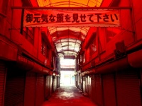 出口にたどり着けなそう...　かつて姫路に存在した、ホラーすぎる「商店街の廃墟」