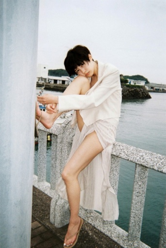 ⒞佐久間由衣写真集 SONNET 奥山由之撮影(マガジンハウス刊)