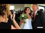 予定外の「キャンドルサービス」！？　結婚式で女性が”燃えた”！