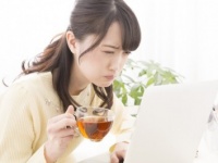 恋は盲目！　恋愛中に「痛い女」になってしまう瞬間10