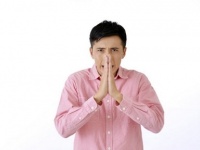 【男女のちがい】仲のいい友人から「お金を貸してほしい」とお願いされたらどうする？