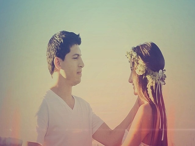 今夜から実践！男をキュンとさせる「ピロートーク」テク