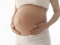 20歳でデキ婚、学校も中退!?　想定外の妊娠しちゃった驚きエピソード10