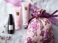 自分自身に愛をチャージ。PEACH JOHN BEAUTY限定セット発売