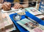 サマージャンボ売り場に１等が出る幸運の女神がいるらしい
