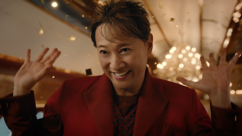 中居正広がキレキレダンスを披露！　さらに「チチンペイペイソフトバンク」を熱唱！？　新テレビCM第二弾公開