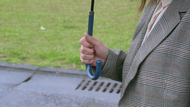 「ドラッグストアの前で彼氏と待ち合わせていた私。彼は来ないまま、見知らぬ母子に話しかけられて...」（佐賀県・40代女性）