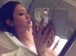 菜々緒が“泡風呂中”の妖艶ショットを公開！　「泡の中を想像してまう」