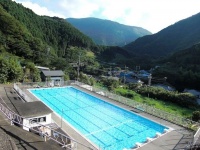 「やまびこ荘」温泉プール（画像提供：西伊豆町役場まちづくり課）