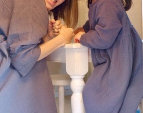 紺野あさ美、「背景がおかしい！」ブログに加工疑惑が浮上で騒然(1