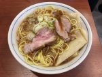 【祝復活】銀座「共楽」老舗らしからぬワイルドな『ワンタンメン』