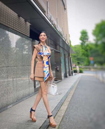 Instagram:長濱ねる(@nerunagahama_)より Instagram:アンミカ(@ahnmikaofficial)より