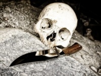 失った右腕の代わりにナイフを装着した中世のイタリア男性の遺骨が発見される