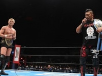 オカダ・カズチカに挑戦を迫る鷹木信悟