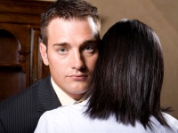 結婚しようは……ウソ！？独女がカモられる「ロマンス詐欺」4つ