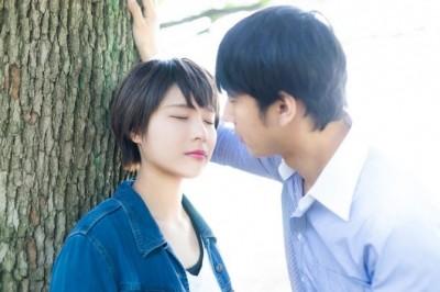 付き合う前にキスをする男性心理とは