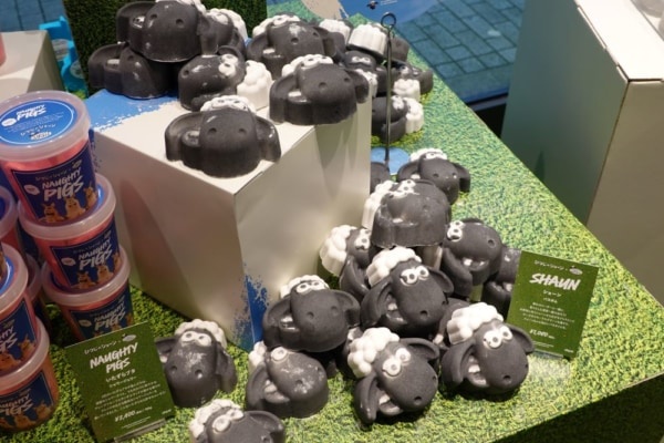 「ひつじのショーン × LUSH」がかわいい! アメェ〜イジングな新作コラボアイテムの楽しみ方を伝授