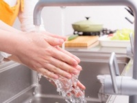 心の中では「っどくせぇ！」女子が嫌いな家事ランキング「トイレそうじは第4位」