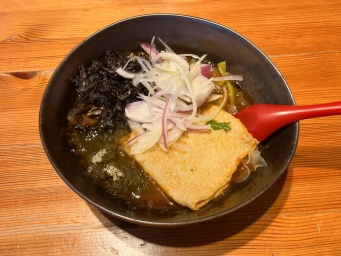 【 Let’s麻辣湯！ Vol.11】鶏だしとあごだしのWスープが体に染みる♪「頂マーラータン」