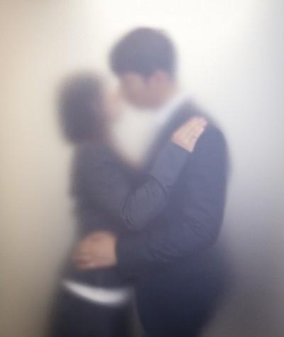 背徳感とスリルがたまらない!?　男性が一度体験してみたい秘密の恋愛ランキング！