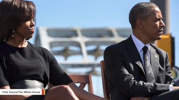 オバマ前大統領、ミシェルさんの誕生日をオープン前のレストランでお祝い！