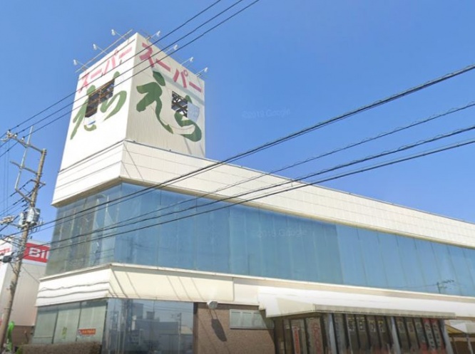 店名部分が破損している（C）Google