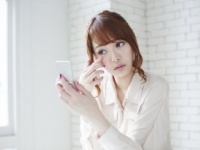 大ショッ～ク！　若かりしころのツケが今！　みんなの「シミ」エピソード！　「いつの間にかホクロレベルに」