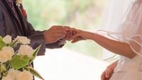 学生の頃は早くしたかったけど……結婚したい年齢が社会人になって変わった女性は約5割！